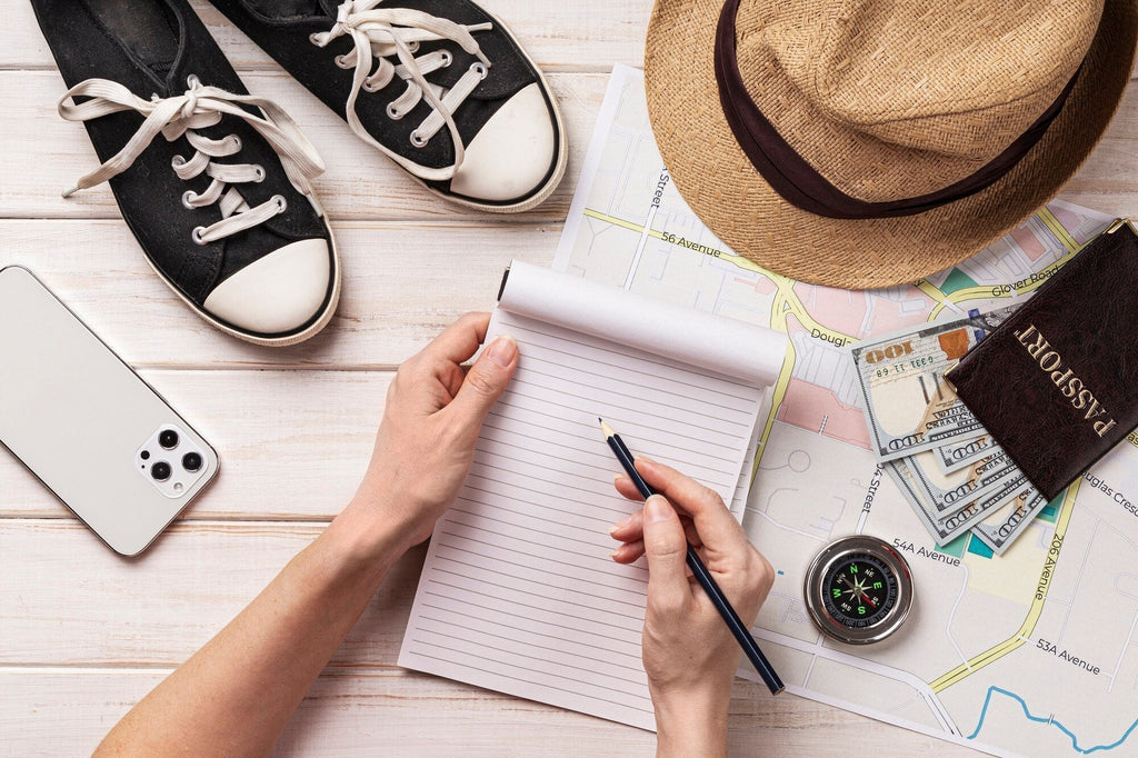 Günstig Reisen: 10 Unwiderstehliche Tricks, um beim Urlaub Geld zu sparen!✅💸 - Easy Move