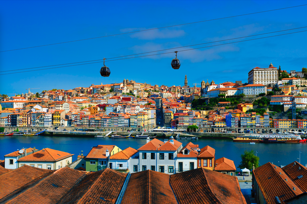 Lissabon: Entdecken Sie Charme, Kultur und Schätze der Stadt 🌆 - Easy Move